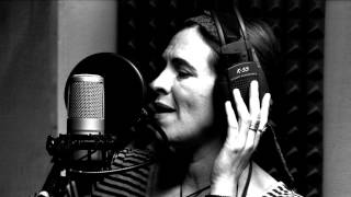 "LITTLE LOOK" BANANA BOAT (featuring Eleanor McEvoy)