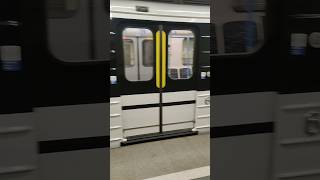 M3-as Metró - Panda train