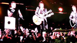 Bon Jovi - Someday I'll Be Saturday Night (Acoustic) live in Dresden 2011