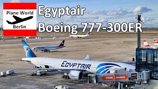 Egyptair Boeing 777-300ER *SU-GDR* landing at Berlin Brandenburg Airport // including Gate position