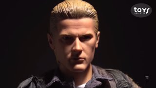 Hot Toys "Resident Evil 5 - Albert Wesker S.T.A.R.S ver.