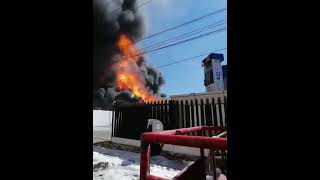 #incendio de una #fábrica en la zona industrial de #Lerma, #EstadoDeAlarma  #EstadodeMéxico