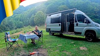 PAMPER THE CAMPER! New tyres and paintwork // Vanlife Romania