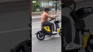 Ace Driver on scooter funny #shortvideo #sillystation #沙雕王 #motorcycle #scooter