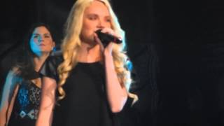 Danielle Bradbery surprise, Blake Shelton concert, St Paul MN