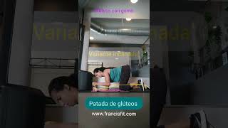 Patada de glúteos con goma #gluteos #entrenaencasa