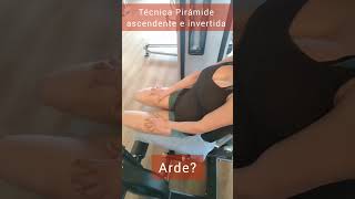 Pirámide ascendente y descendiente en extensión de piernas