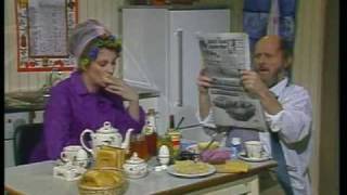 Frühstück mit Zeitung 1983