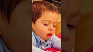 Very cute baby reaction towards papa