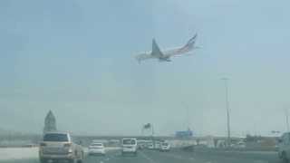 Dubai Aircraft Landing Emirate Road