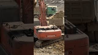 Hitachi EX450LC Excavator working on hard ground #hitachiexcavator #excavator #quarry #mining