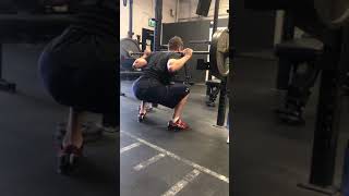 225 x5 squat