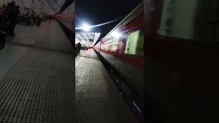 ऐसा रेल्वे स्टे शन जहा प्लेटफार्म नंबर1 नही है।3#shortvideo #train #indiarailway#expresstrain#travel