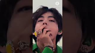 V deep voice 💗 deeper than ocean 🌊💜 army subscribe my channel 💕 its lily 💋🦋