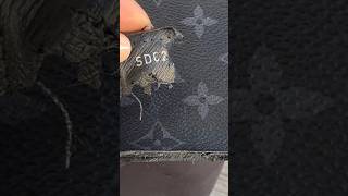 His Wallet Got Distorted: #wallet #luxurywallet #louisvuittonwallet  #louisvuitton #louisvuittonslg