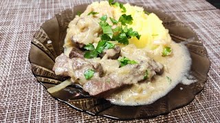 Печень говяжья тушёная с луком. Очень вкусный рецепт приготовления.