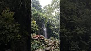 Suaranya membuat adeem ke hati.. 😻🤗 #liburan #healing #suaraalam #curug #panorama #wisata © art 402