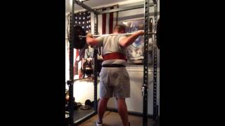 Squat 255 second set