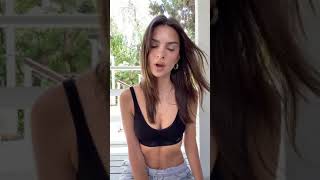 Emily Ratajkowski in Instagram live