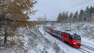 Поезда России: первый снег в Сибири на Транссибе.