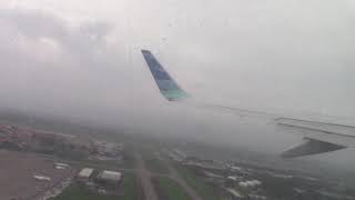 Garuda Indonesia Boeing 737-800 ER Soekarno Hatta Intl Airport RW25 Right.