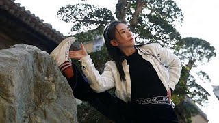 现实版“女侠”！女孩玩冷兵器英姿飒爽，十八般武艺样样精通！| 故事会 Story Hour