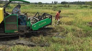 #Danxiasuper#combineharvester#mudinpaddyfield#riceharvesting#srilanka#polonnaruwa#paddycultivation