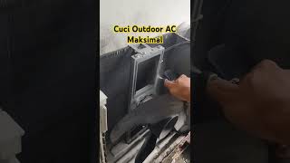 Cuci outdoor seperti ini lebih maksimal #serviceac #airconditioner