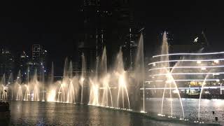 Dubai Fountain: největší tančící fontána