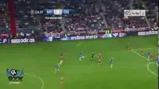 Manuel Neuer Crazy & Fantastic Head Pass // UEFA SuperCup (Bayern Munich-Chelsea 2-2) 2013 [HD]