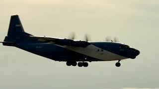 АН-12 СибНИА посадка Угольный Чукотка Antonov 12 landing at Chukotka