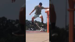 Practicing frontside flips while getting my oil changed #skateboarding