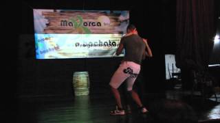 Pura Bachata Mallorca 2012. Andrea y Silvia. Taller bachata moderna