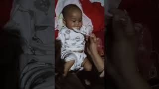 Bayi suka teriak2