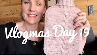 Vlogmas 2023 ~ Day 19 ~ 🧶Knitted Hot Water Bottle Cover and Water Colour Learning 🎨