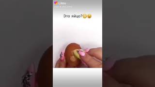 Как красят яйцо👌😂😨