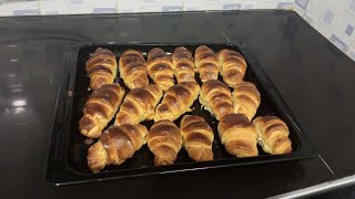 PERFECT WAY TO BAKE CROISSANTS AT HOME