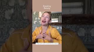 Kate Hudson shares moments from Glass Onion! #breakingbeautypodcast #knivesout2 #glassonion