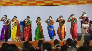 Nauvari sadi pahije marathi song,  Empire Queens video