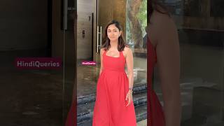 Mrunal Thakur seen heading out after a meeting in Juhu #ytshorts #mrunalthakur #actress