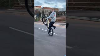 Insane combo 👀#youtube #shorts #viral #bikelife #wheelie #bikeride #insane