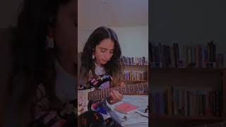 And it never ends-crumb Guitar Loop #eliberry #lachicadelaguitarra #guitarist #mujeresguitarristas