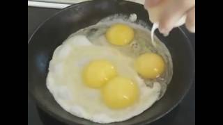 Trīs Olas - Seši Dzeltenumi. Three eggs - Six yolks.