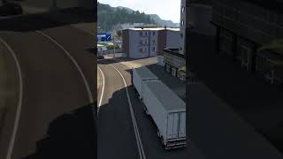 #Mercedes #Actros w Gruzji: Górskie Wyzwania 🌍🚛🛤️⛰️ #Georgia #Gruzja #shorts #ets2 #tandem