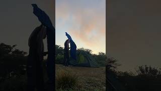 Sejuknya pagi hari saat camping sendirian ⛺️