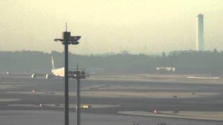 Thai Airways International B747-400 Landing at Narita Airport (TG640)