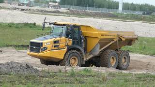 CATERPILLAR 320E & BELL B30E, VOLVO A30G IN ACTION