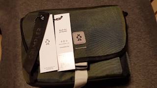 Crumpler Proper Roady 2.0 Camera Sling 2500 - Martini Olive Unboxing