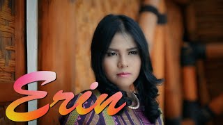 BATAPUAK SABALAH TANGAN-Erin (Lagu Minang Terbaru Official Music Video)