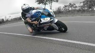 BMW S1000RR COM SC PROJECT NA ESTRADA